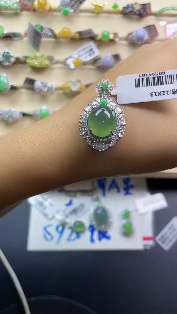 银S925镶嵌戒指翡翠翡翠 蛋面 银S925镶嵌