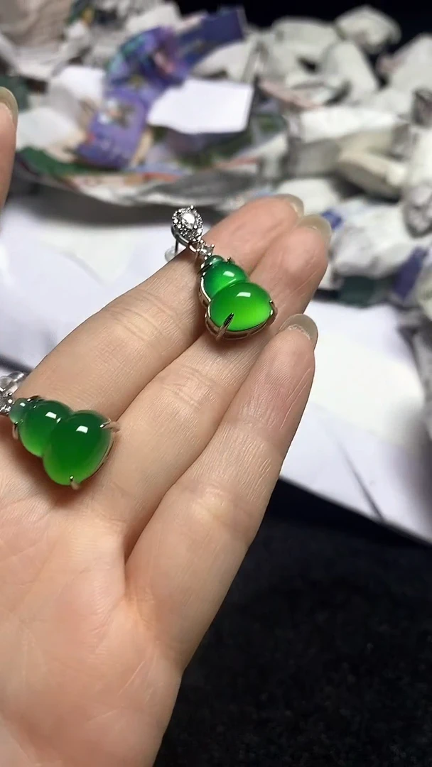 满色吊坠，所见即所得！