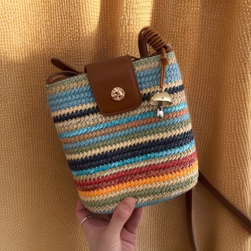 通勤百搭彩虹编织水桶包夏季编织包大容量时尚单肩斜挎包潮女式