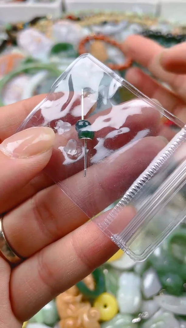 【闪购商品】翡翠颈饰未镶嵌/W/翡翠A货一图一物