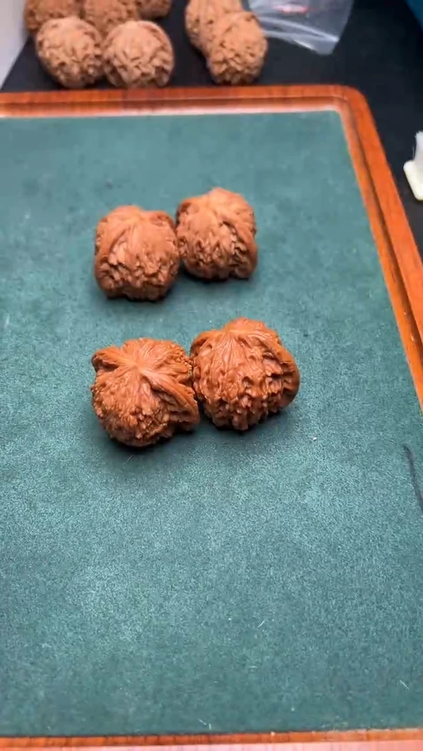 文玩核桃把件40磨盘