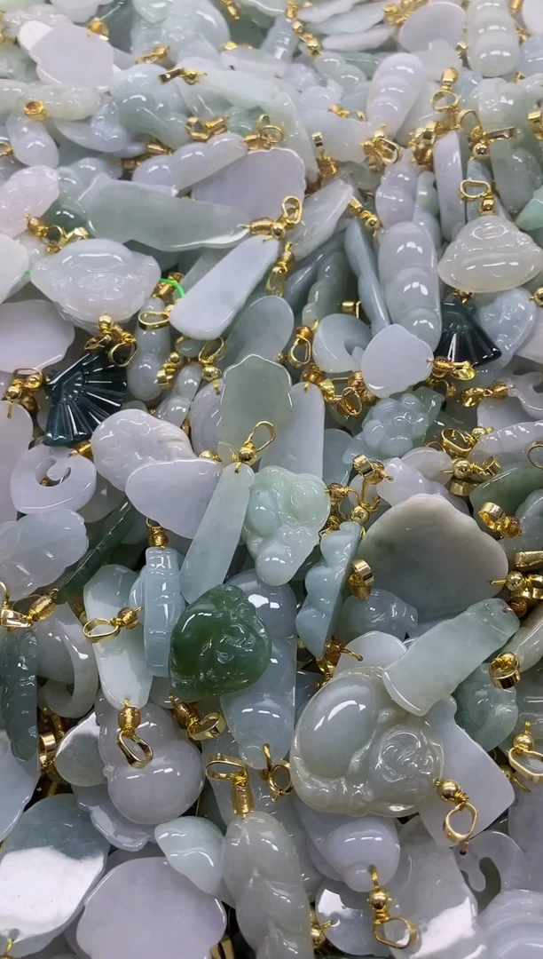 颈饰未镶嵌翡翠天然A货翡翠