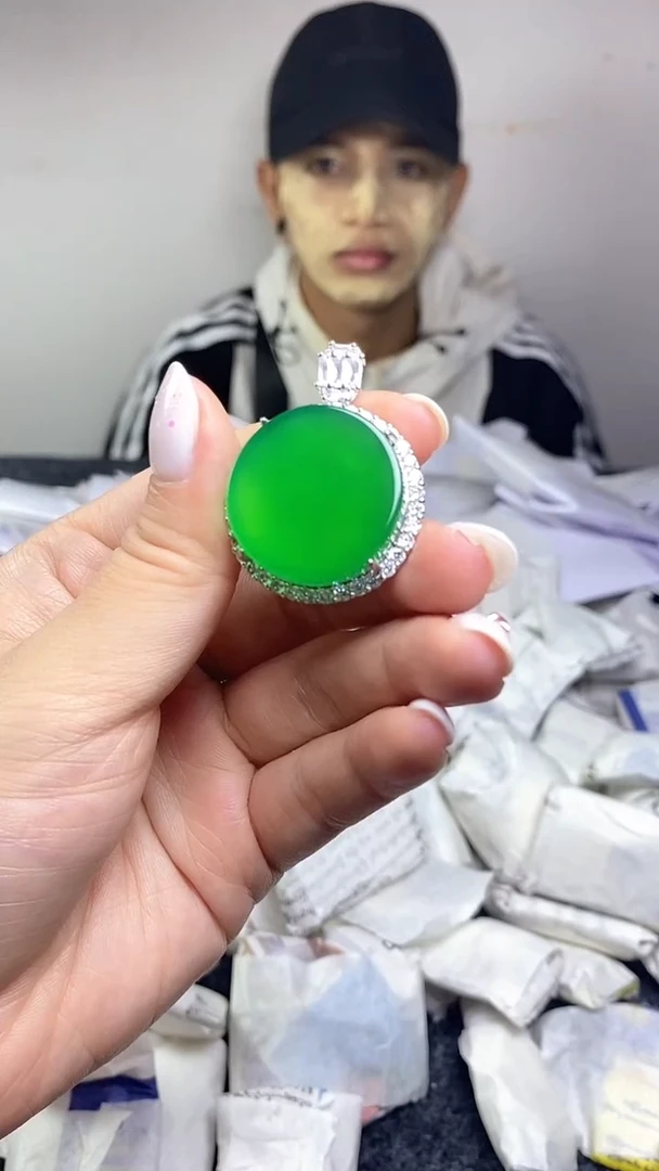 满色吊坠 所见即所得！