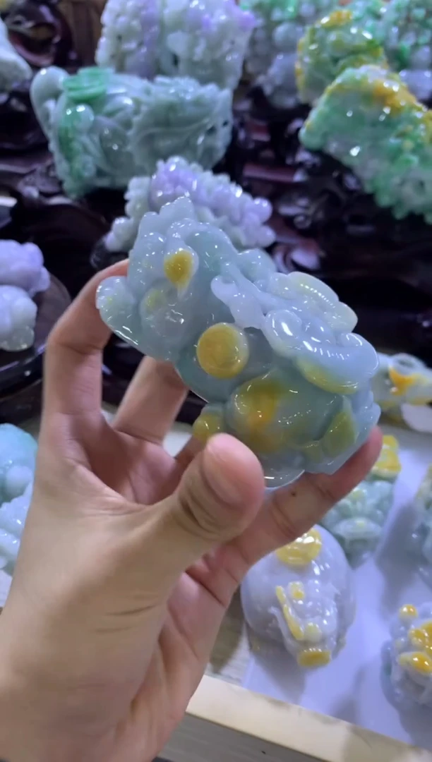 翡翠摆件未镶嵌翡翠摆件