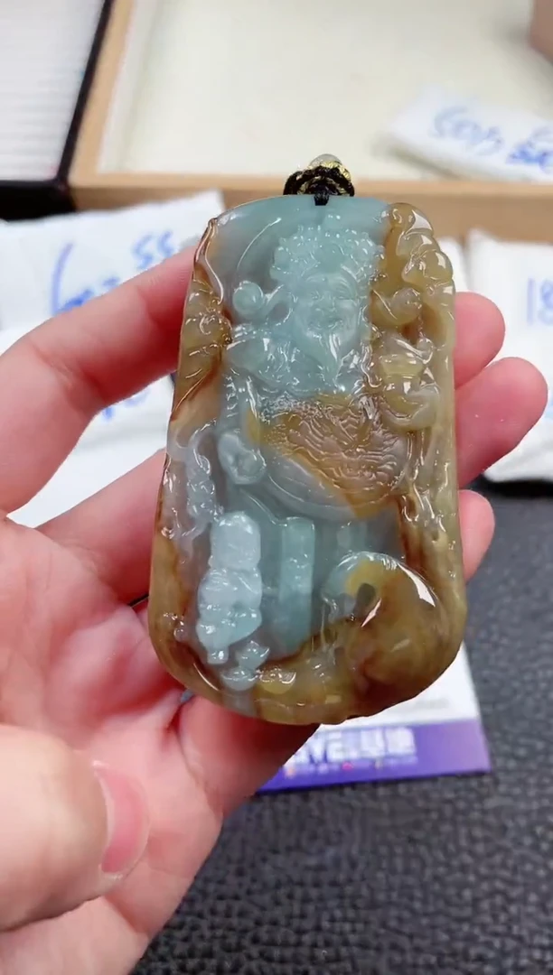 【闪购商品】翡翠颈饰未镶嵌00001792