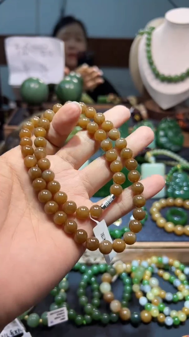 颈饰未镶嵌和田玉多样性发一