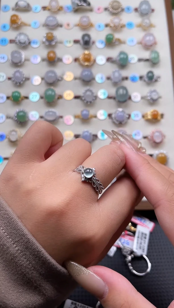 【闪购商品】翡翠戒指银S925镶嵌天然A货翡翠戒指