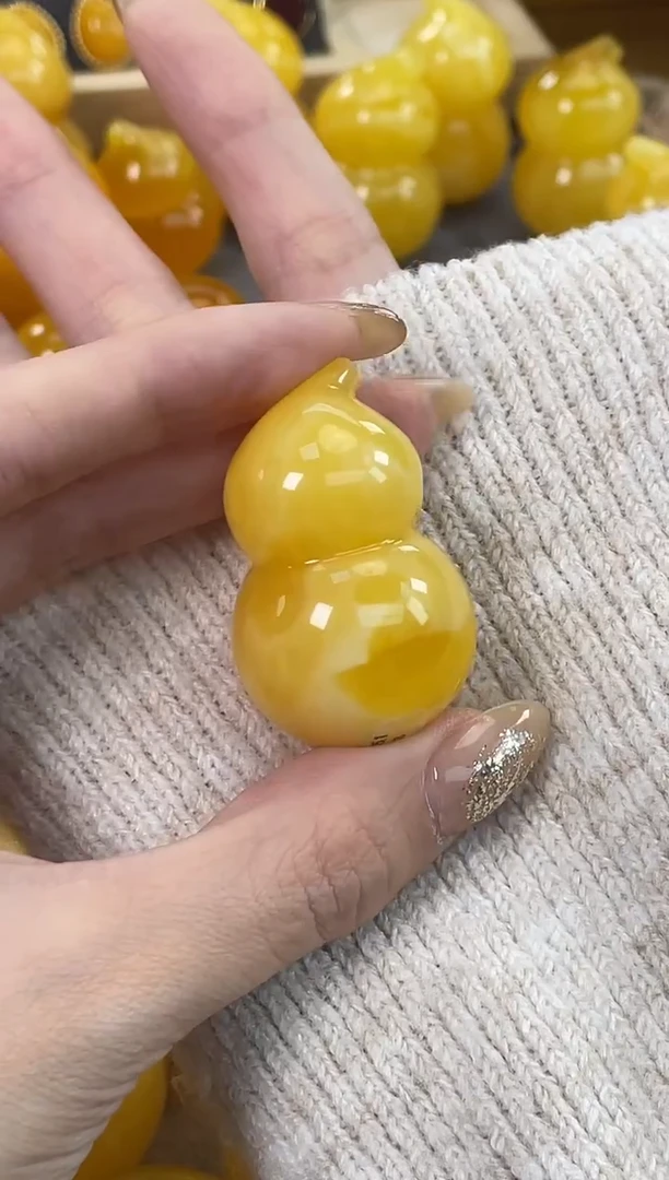 裸石琥珀未镶嵌J97