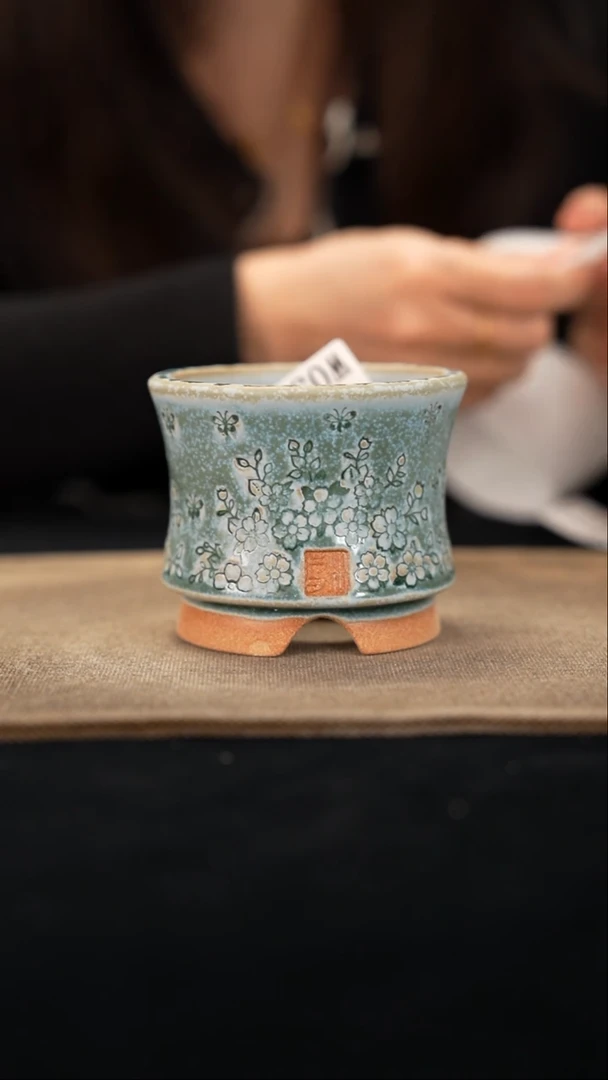 10-26-035花盆口径7.5收腰海昙花