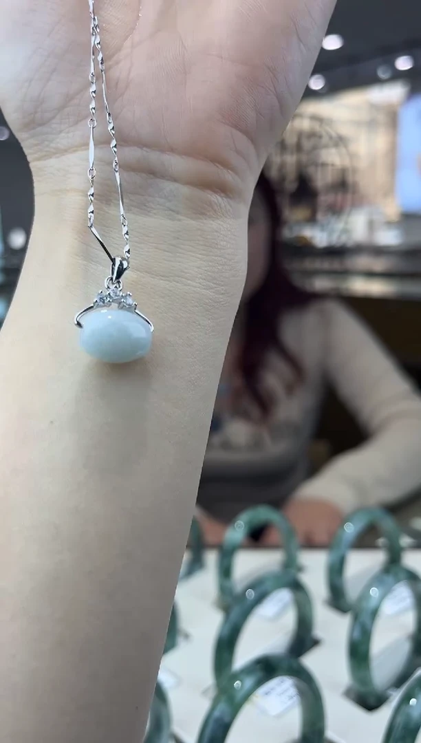 【闪购商品】翡翠吊坠(不含链)银S925镶嵌多样性发其一