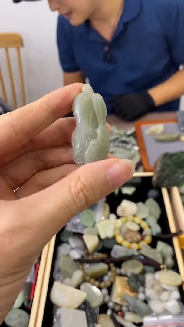 和田玉未镶嵌吊坠(不含链)63