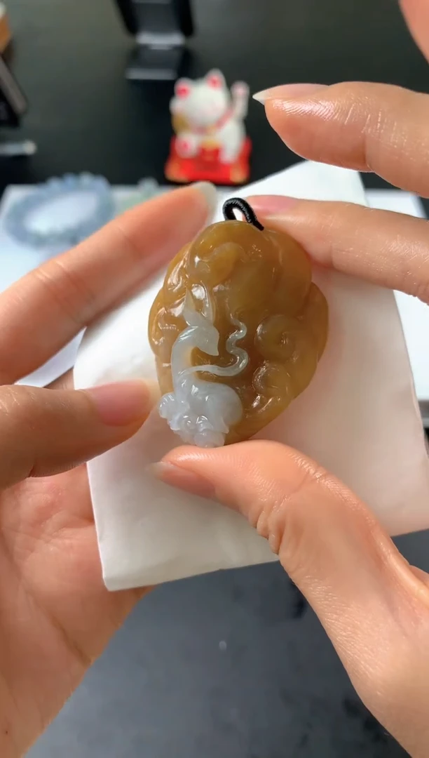 未镶嵌定制翡翠勇**宝毛货抛光