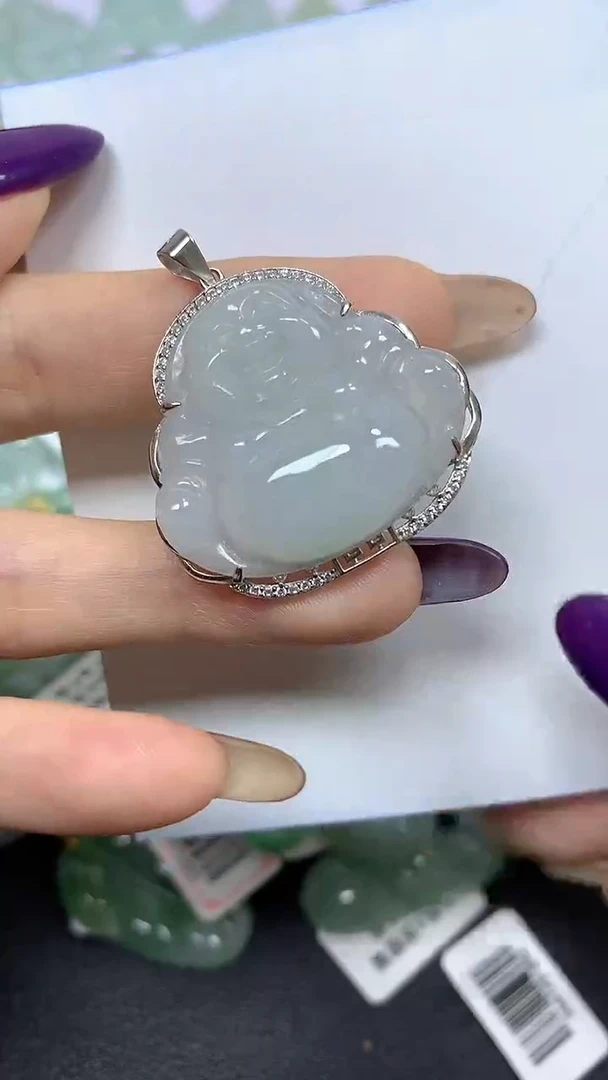 颈饰未镶嵌翡翠