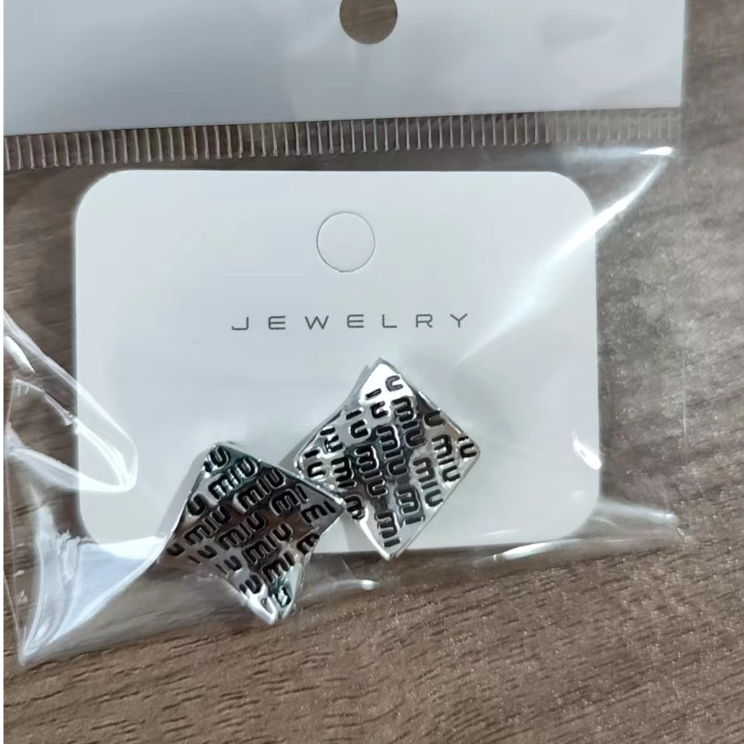 铜合金耳饰 【88号】酷派简约风字母耳钉时尚百搭素款轻奢