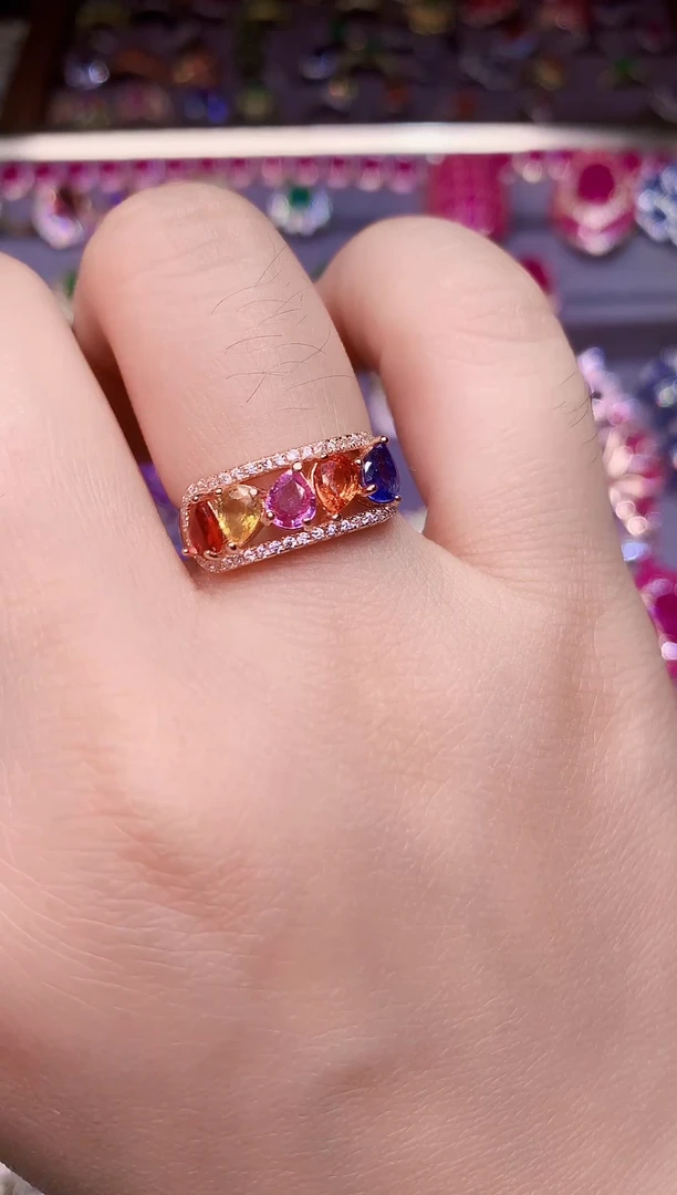 戒指彩色蓝宝石银S925镶嵌....