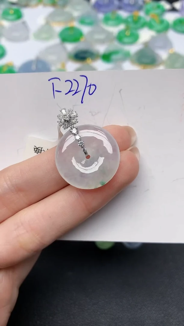 颈饰18K金镶嵌翡翠天然缅甸A货翡翠百元以上9元证书费自理