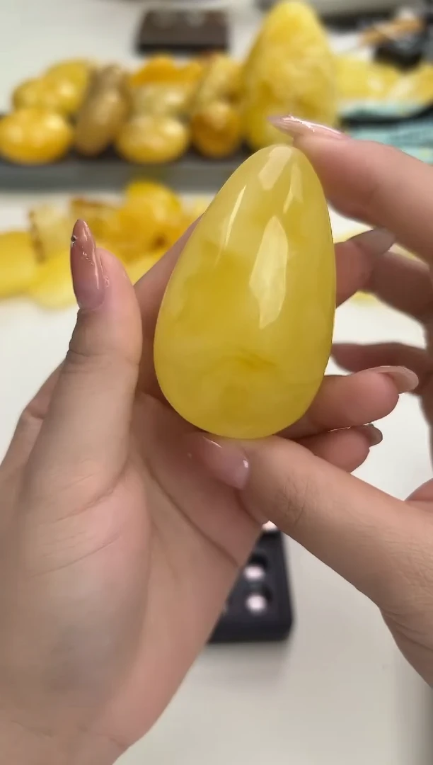 裸石琥珀未镶嵌琥珀蜜蜡吊坠