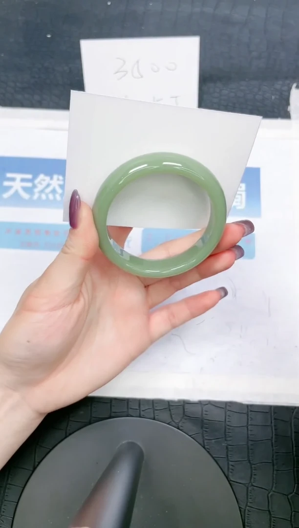 【闪购商品】石英质玉手镯未镶嵌105-54.6
