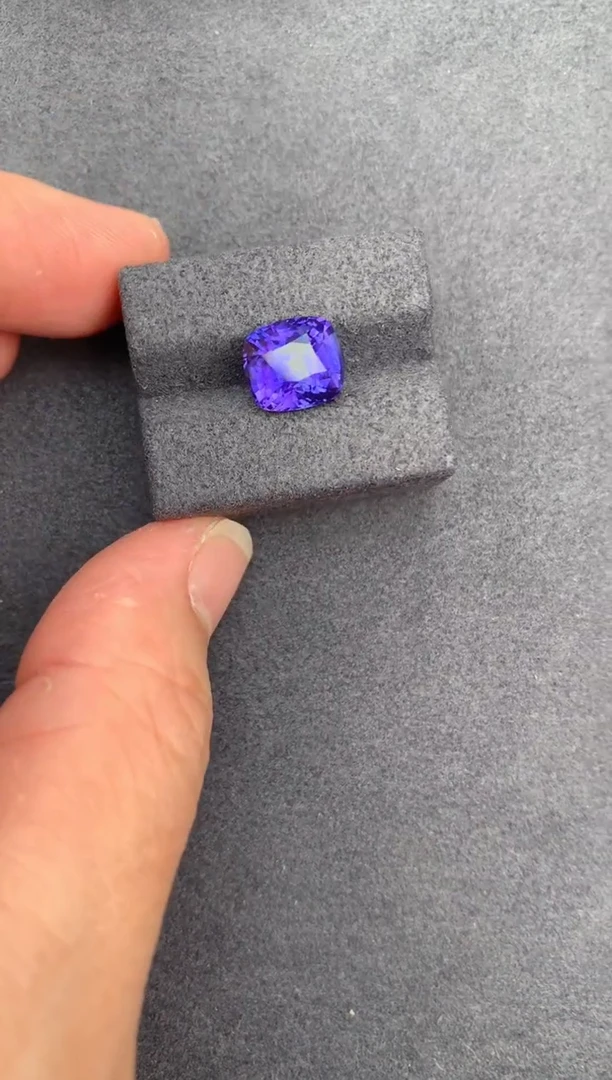【闪购商品】彩色蓝宝石裸石未镶嵌4.2ct无烧紫蓝宝