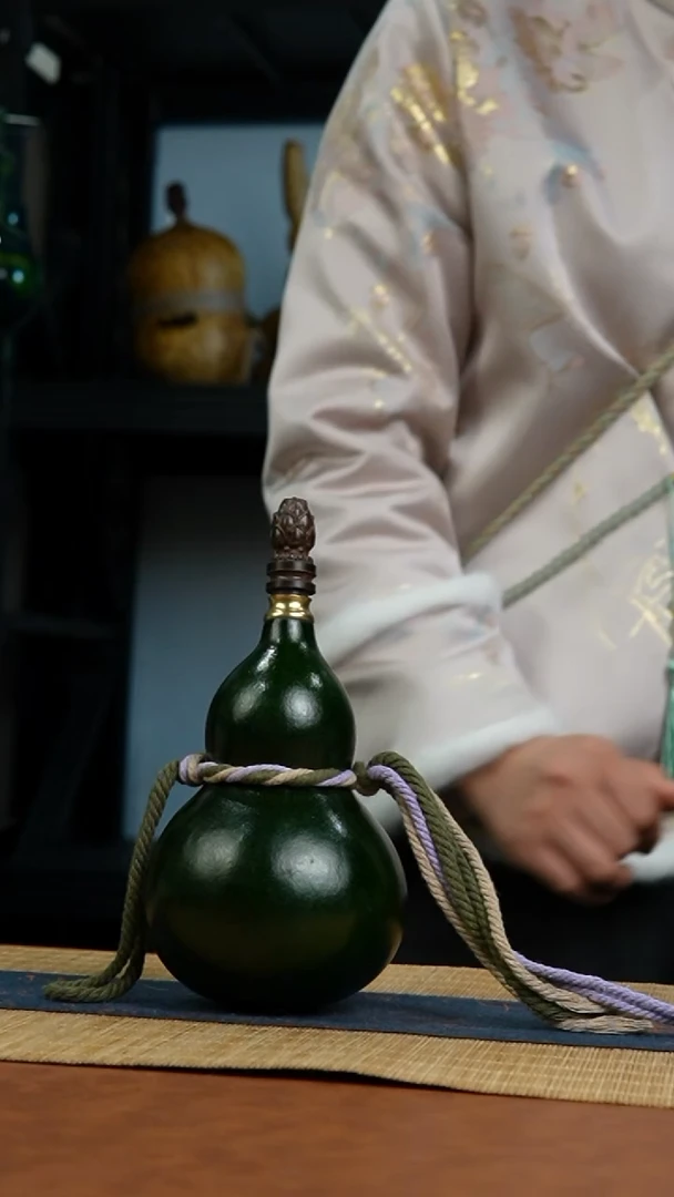 733号 天然热水酒葫芦 一物一拍（有瑕介意勿拍）