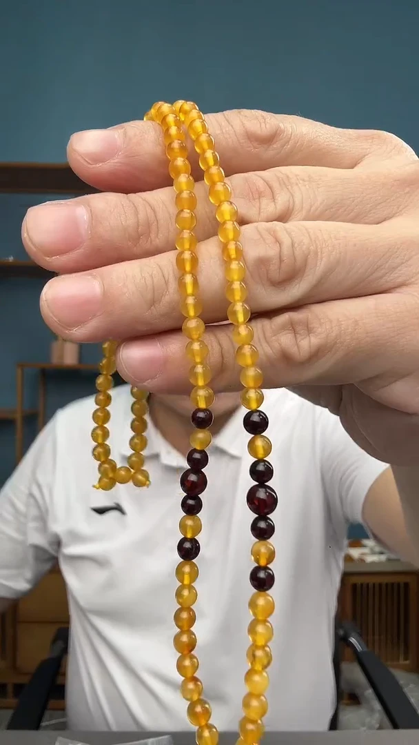 未镶嵌琥珀裸石36（有瑕介意勿拍）
