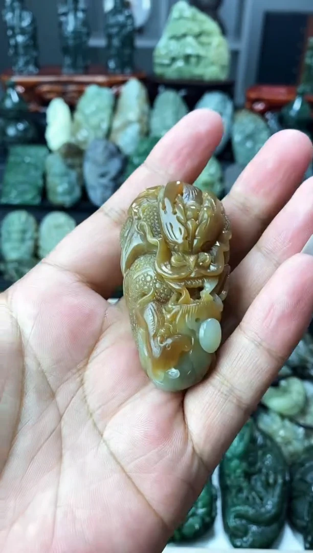 颈饰未镶嵌和田玉1