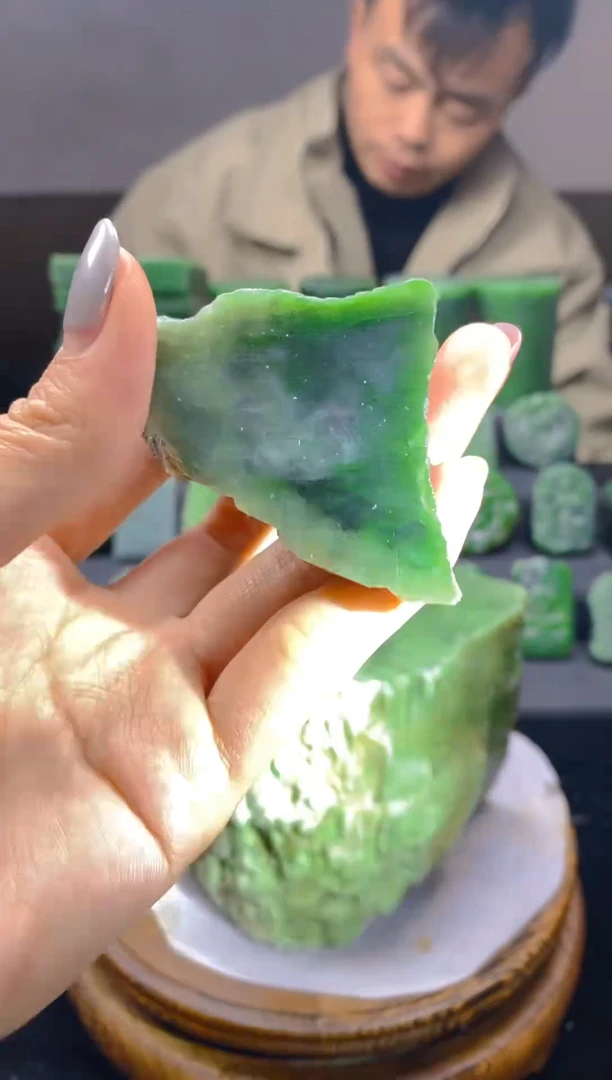 未镶嵌和田玉珠宝半成品1