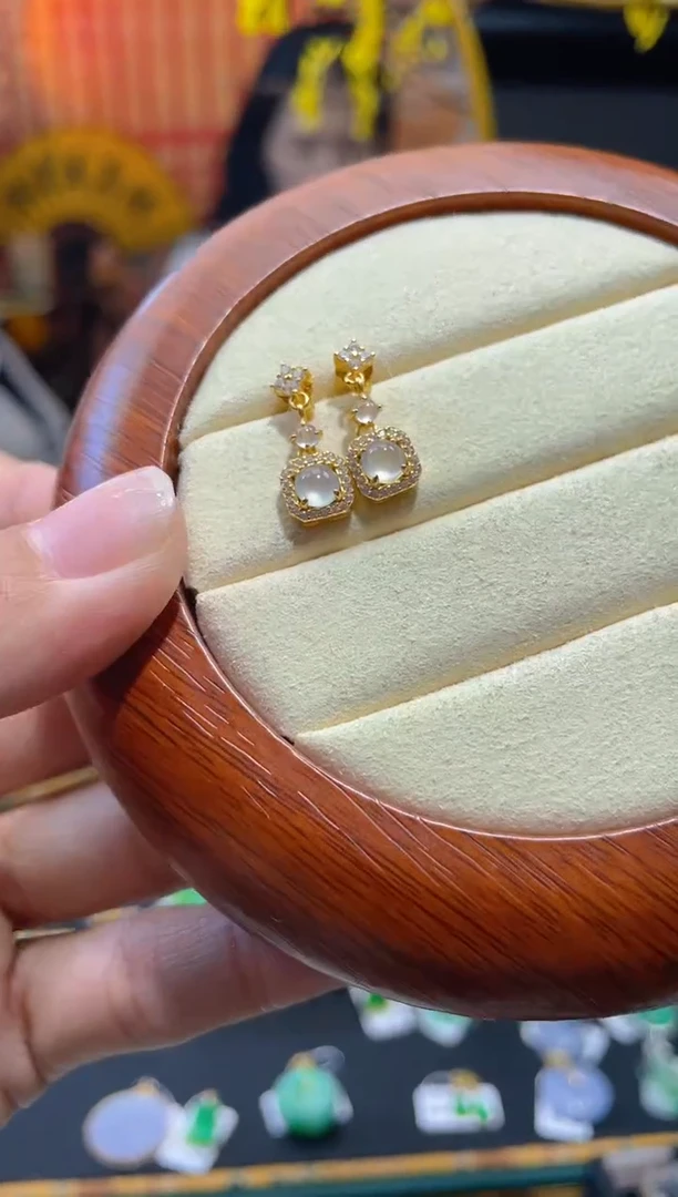 【闪购商品】翡翠颈饰未镶嵌百元以下不出证