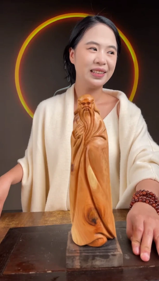 柏木（崖柏）手工摆件,先抢先得!编号:146