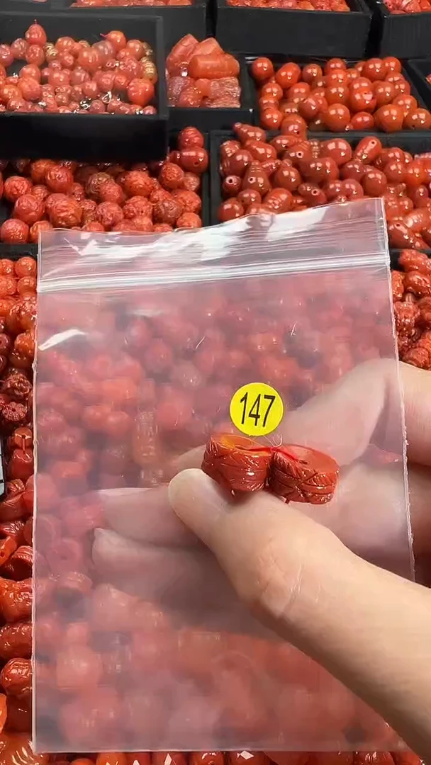 颈饰未镶嵌南红玛瑙1