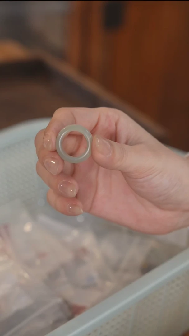 未镶嵌戒圈和田玉9码厚戒圈