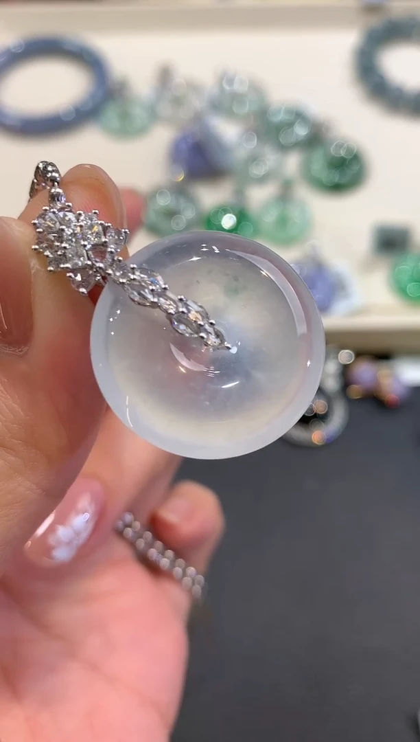 吊坠(不含链)18K金镶嵌翡翠躺****?a56