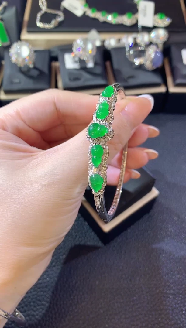 翡翠手镯18K金镶嵌C75 翡翠