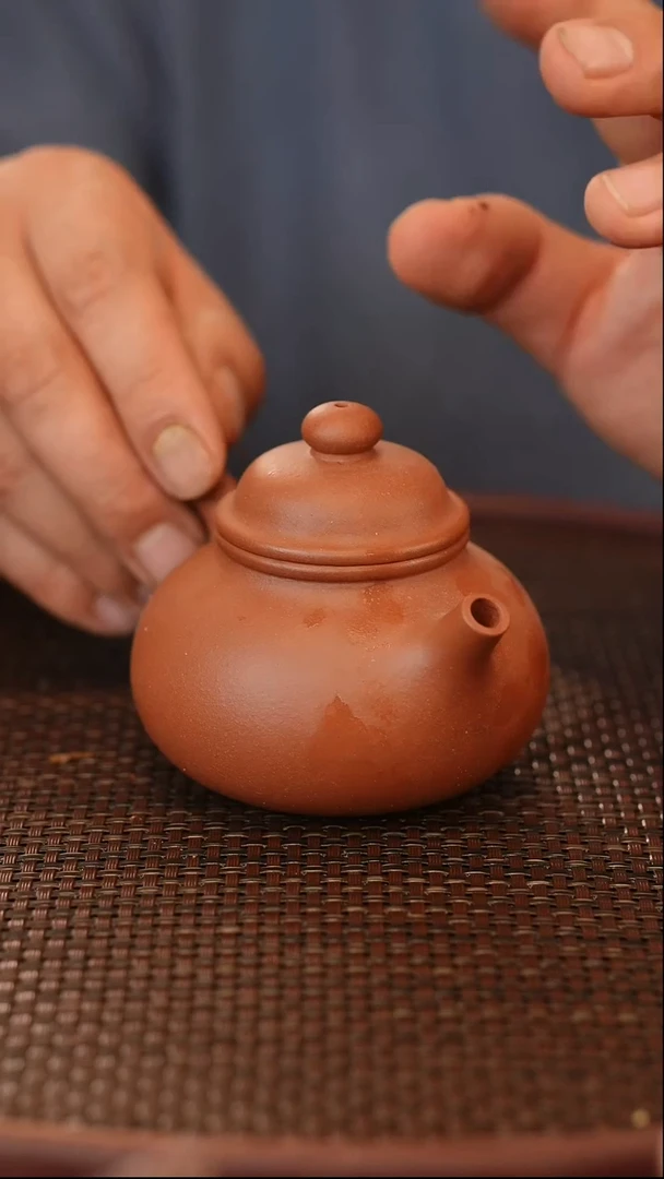 茶壶紫砂容天 紫泥 瑕疵