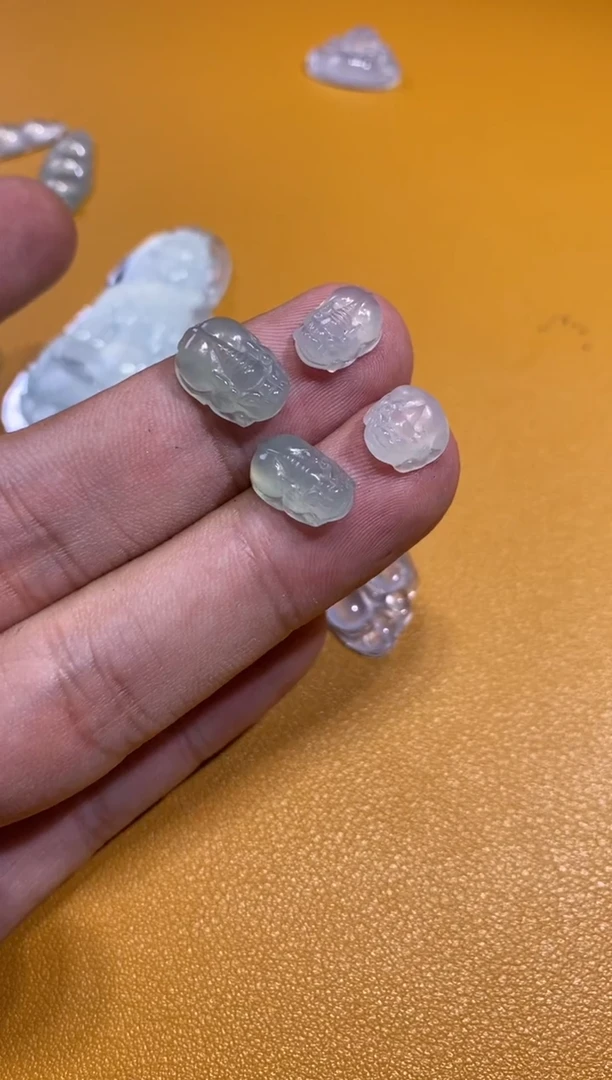 吊坠(不含链)未镶嵌翡翠貔貅238