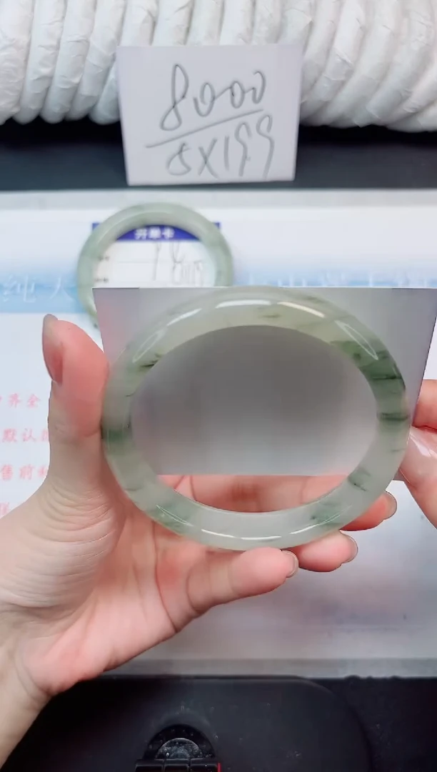 【闪购商品】石英质玉手镯未镶嵌95-64.4有水线