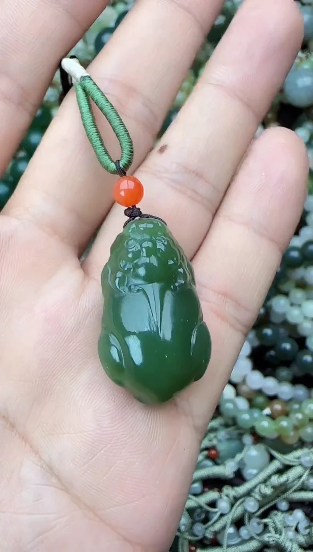 颈饰未镶嵌和田玉拍一发一