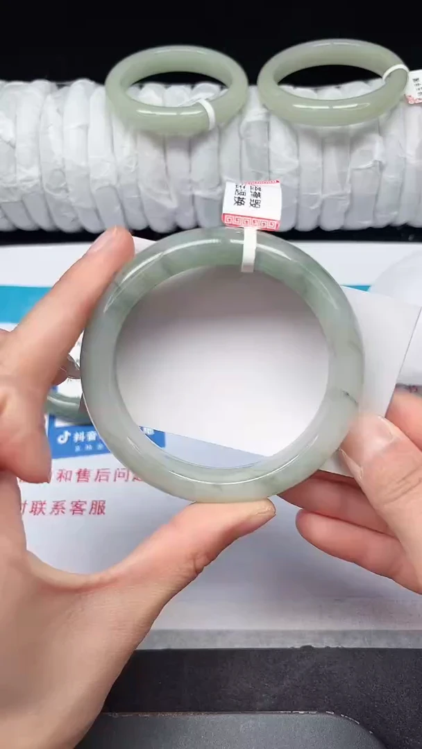 未镶嵌手镯石英质玉126-59/60