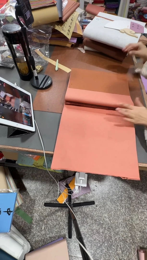 34*138砖红色光板真银50张