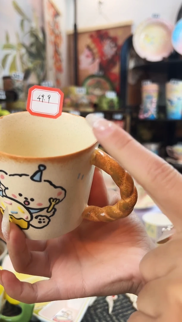 景德镇设计款手绘杯杯