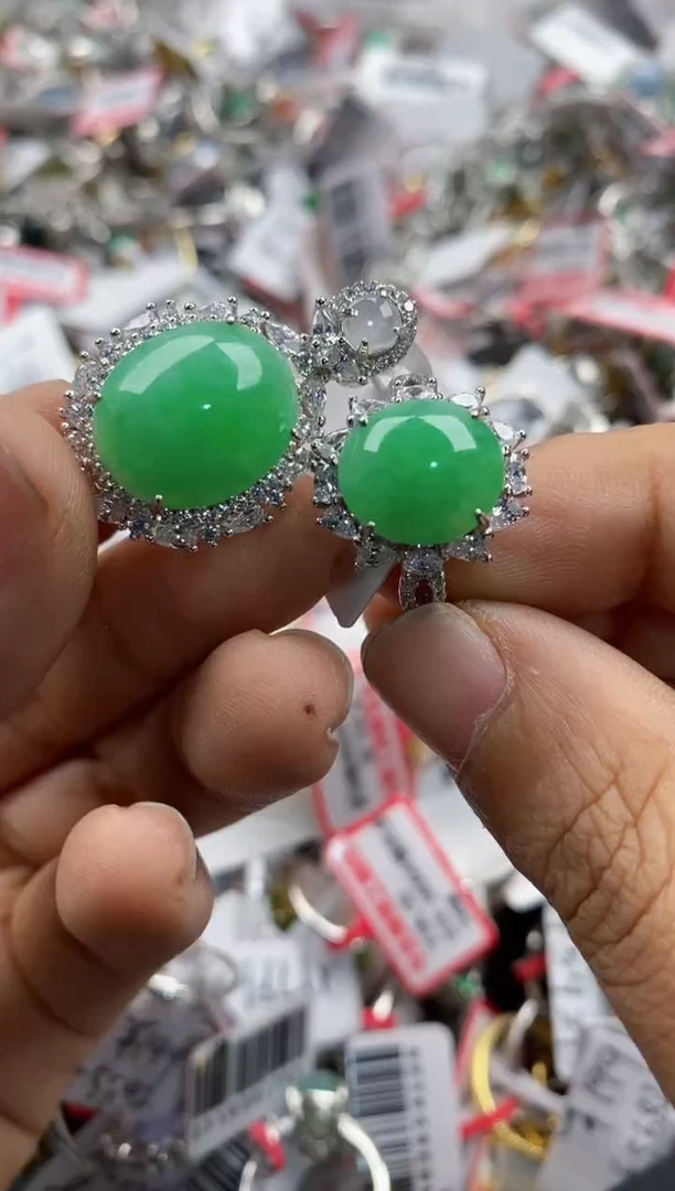 银S925镶嵌戒指翡翠777               8