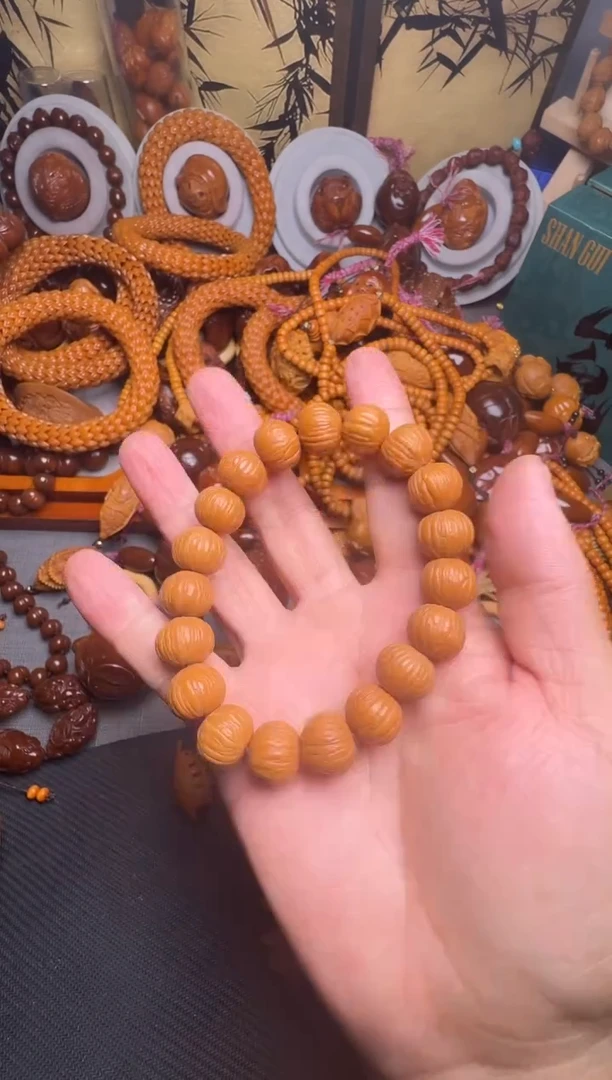 手串橄榄核猴头土豪