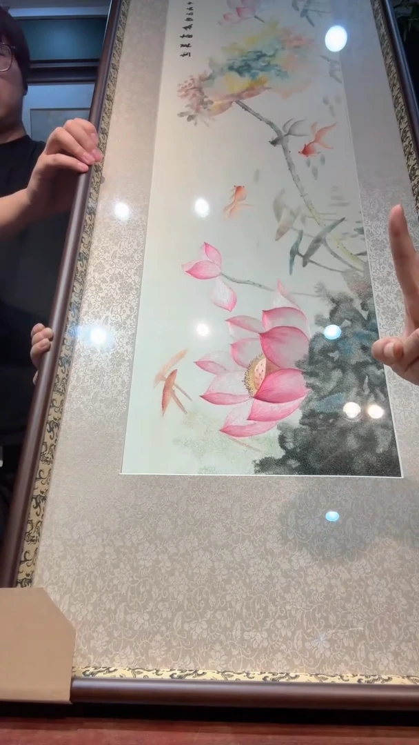 刺绣宋锦真丝荷花乱针绣带证书