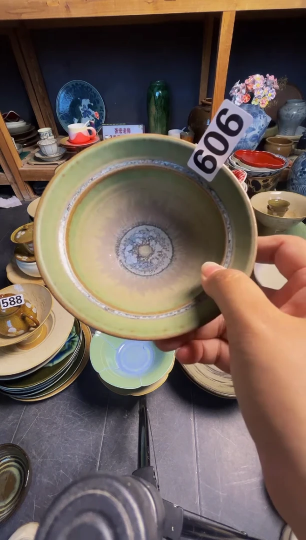 瓷片?****?606绿色窑变双圆碗2只