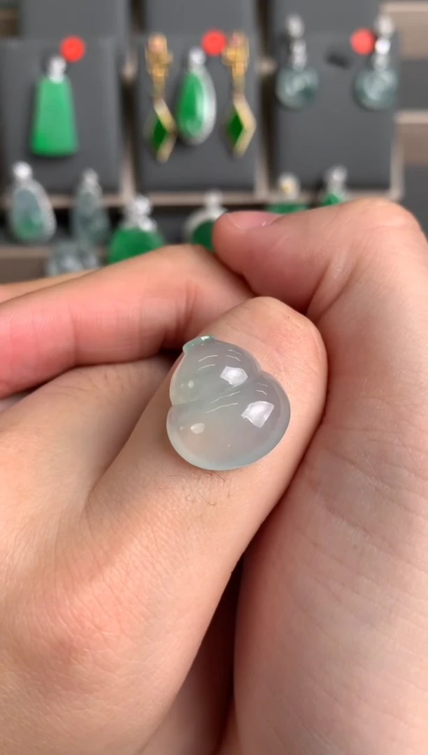 未镶嵌定制翡翠裸玉