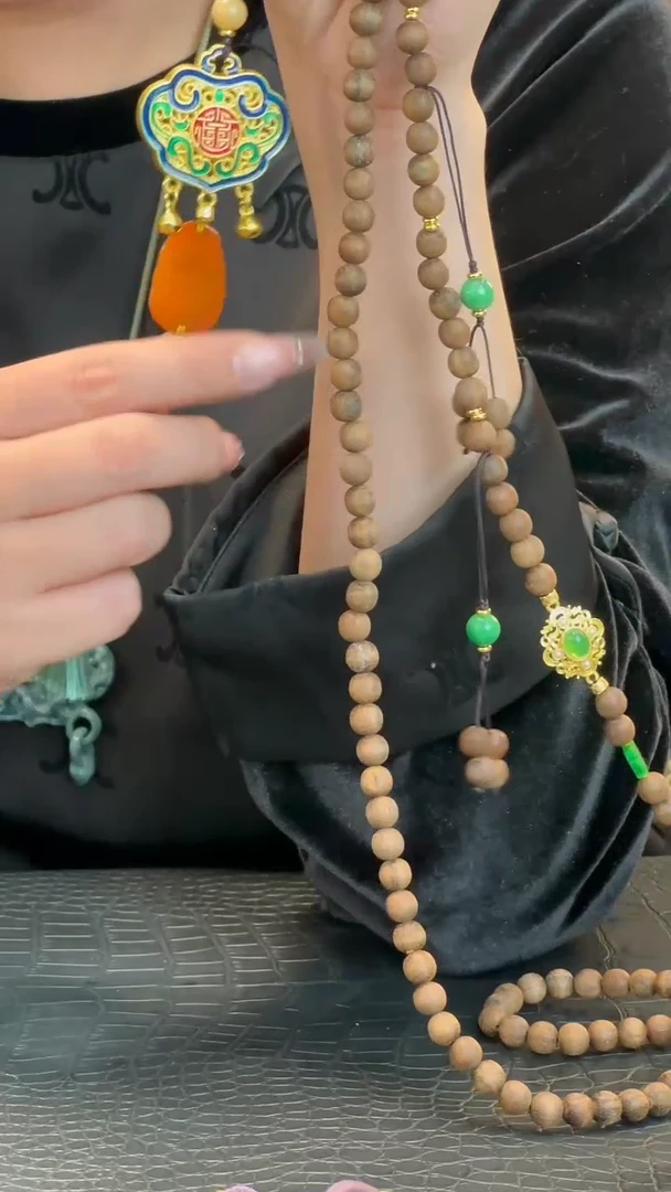 【闪购商品】翡翠颈饰未镶嵌颈饰