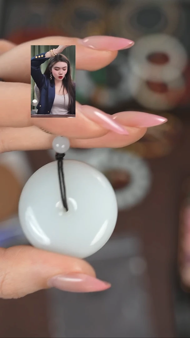 【闪购商品】和田玉颈饰未镶嵌111111111