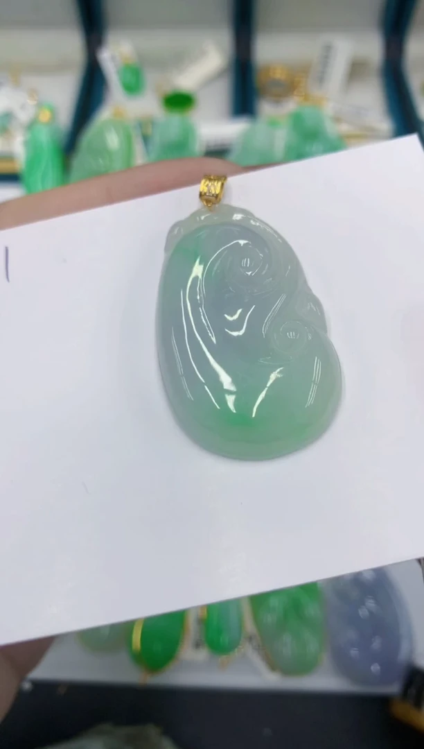 颈饰18K金镶嵌翡翠11111