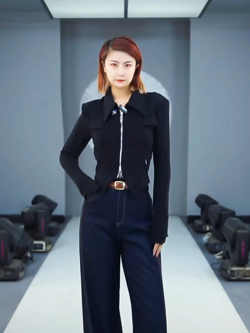 时尚欧美风翻领上衣