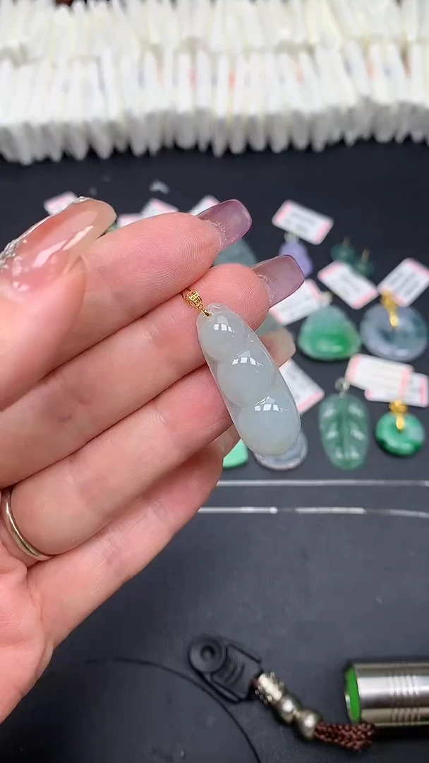 翡翠18K金镶嵌吊坠(不含链)MS189584